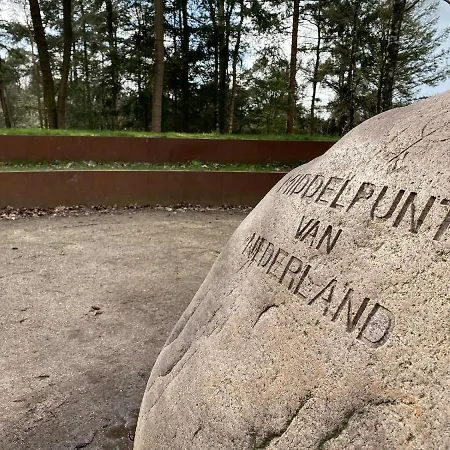 Апартаменты Nieuw Het Middelpunt Op De Veluwe Bij Het Bos Люнтерен